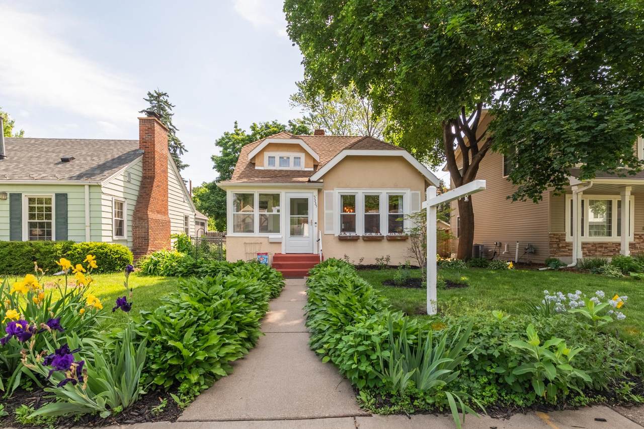 5335 41st Avenue - Photo 1