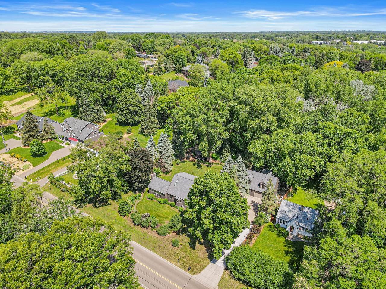523 Roselawn Avenue - Photo 1