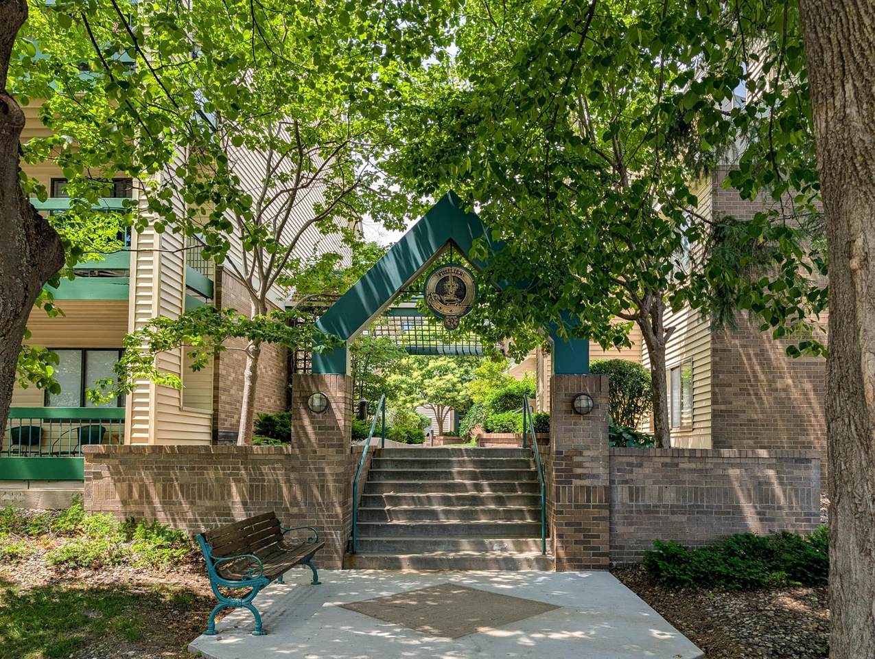 7614 York Avenue - Photo 1