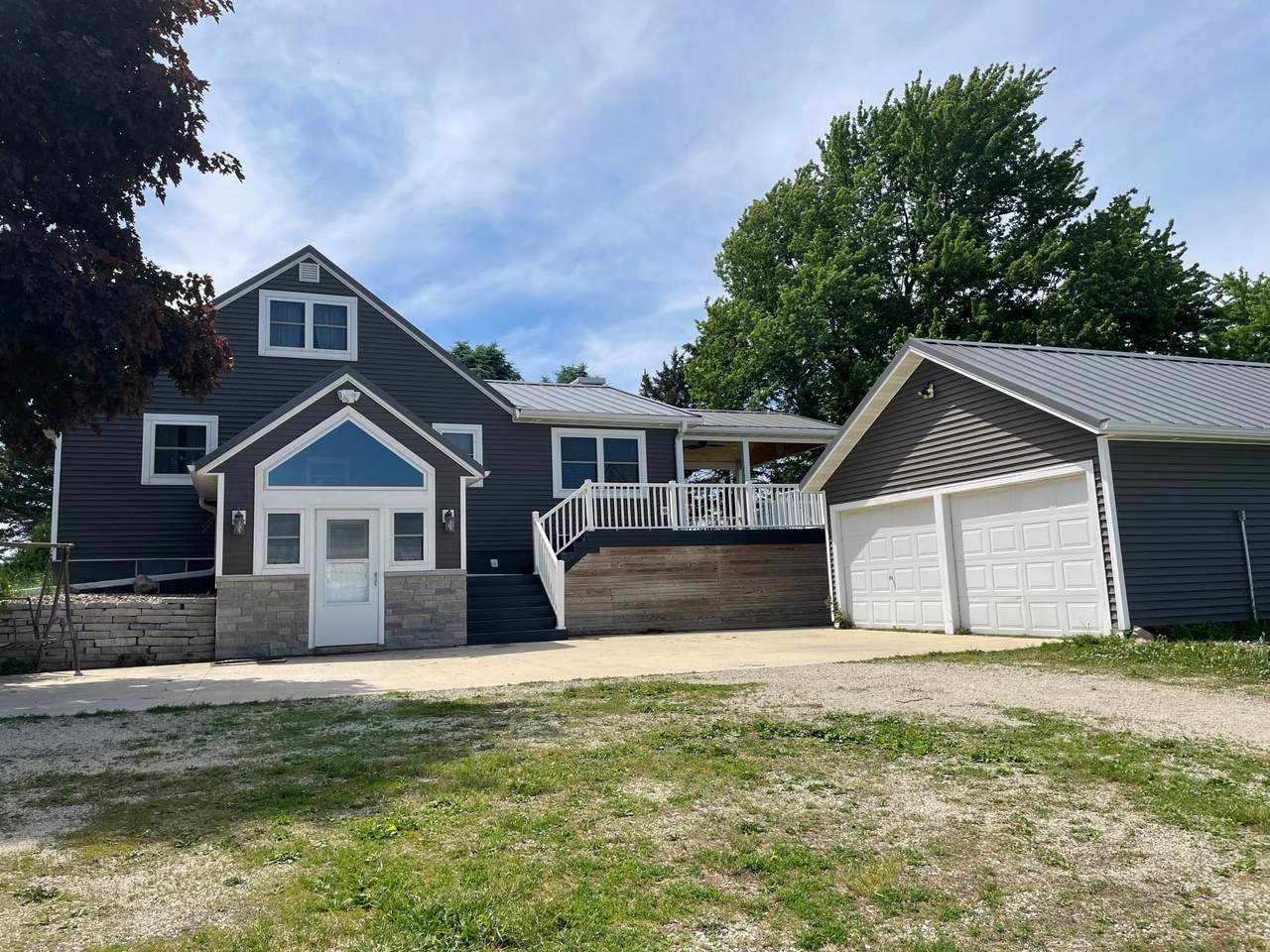79026 320th Street - Photo 1