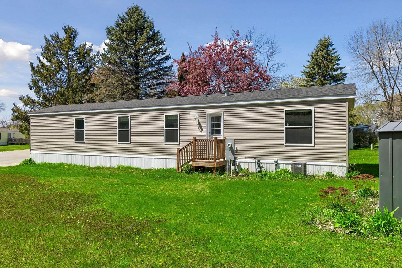 175 Highview Circle - Photo 1