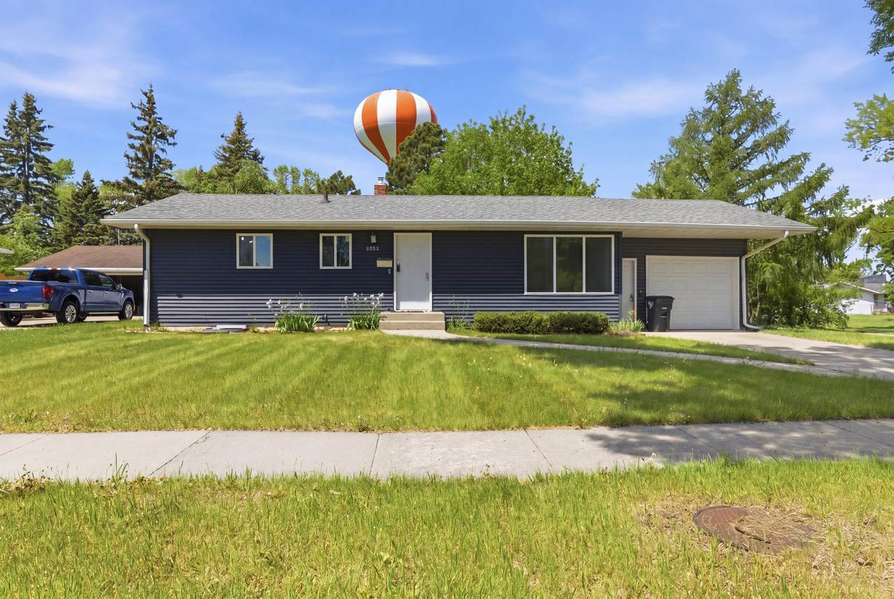 2934 10th Street - Photo 1