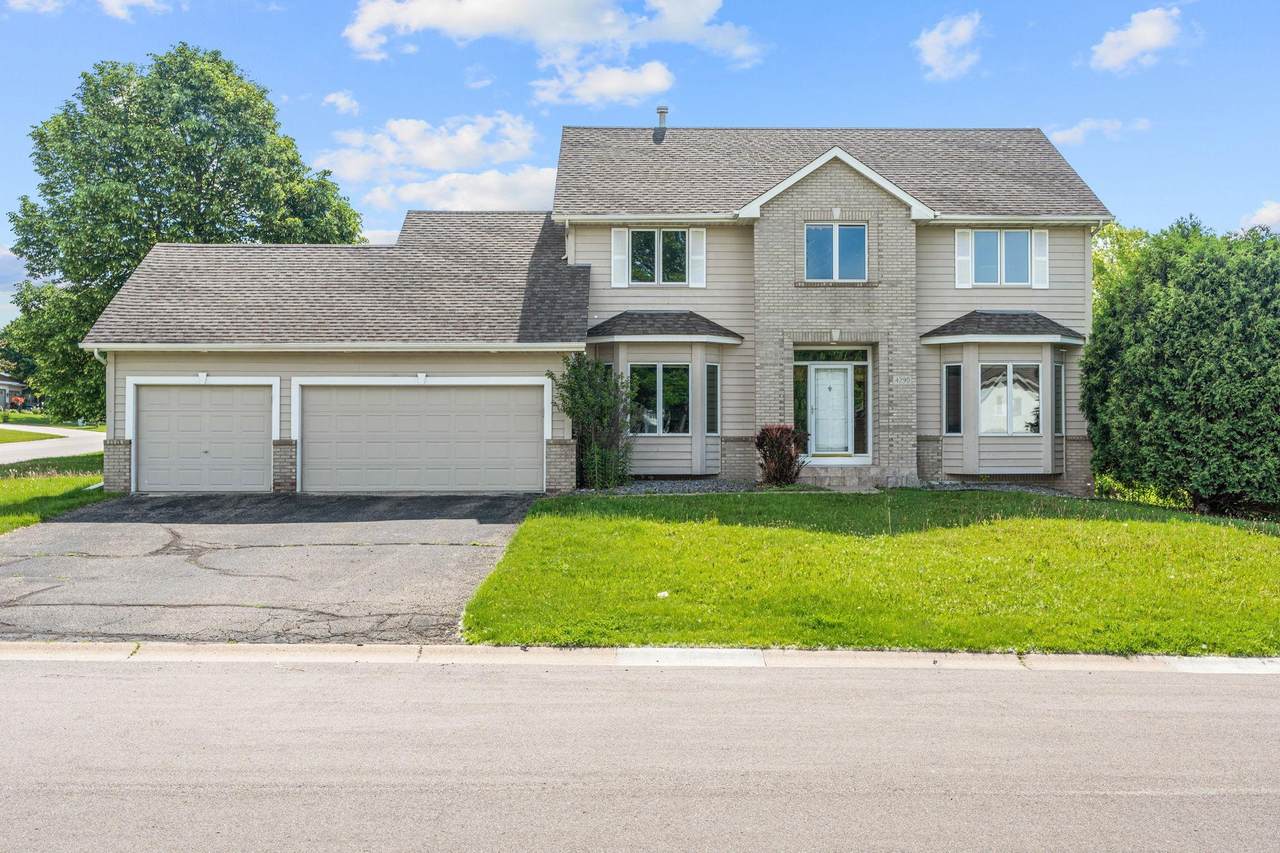 4290 Cottonwood Lane - Photo 1
