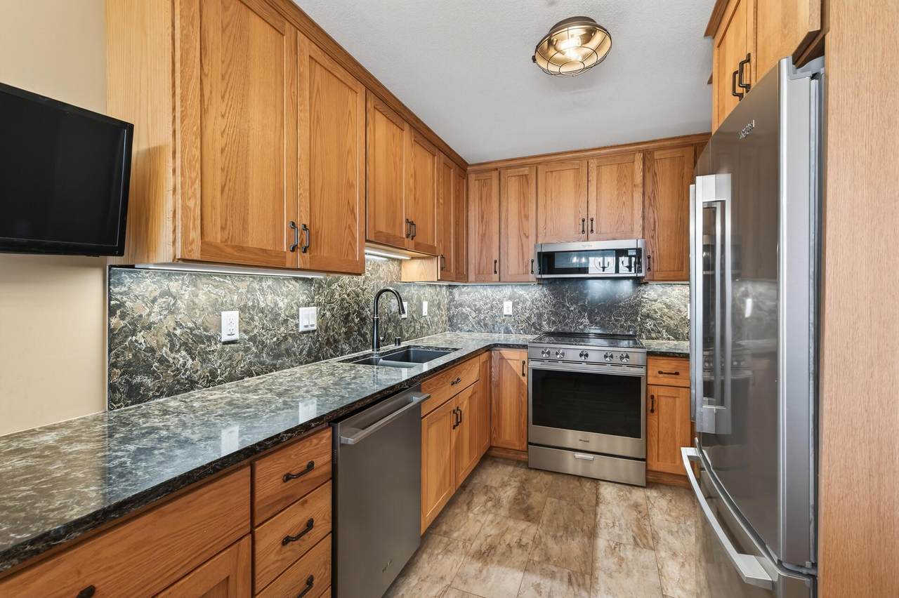 168 6th Street - Photo 1