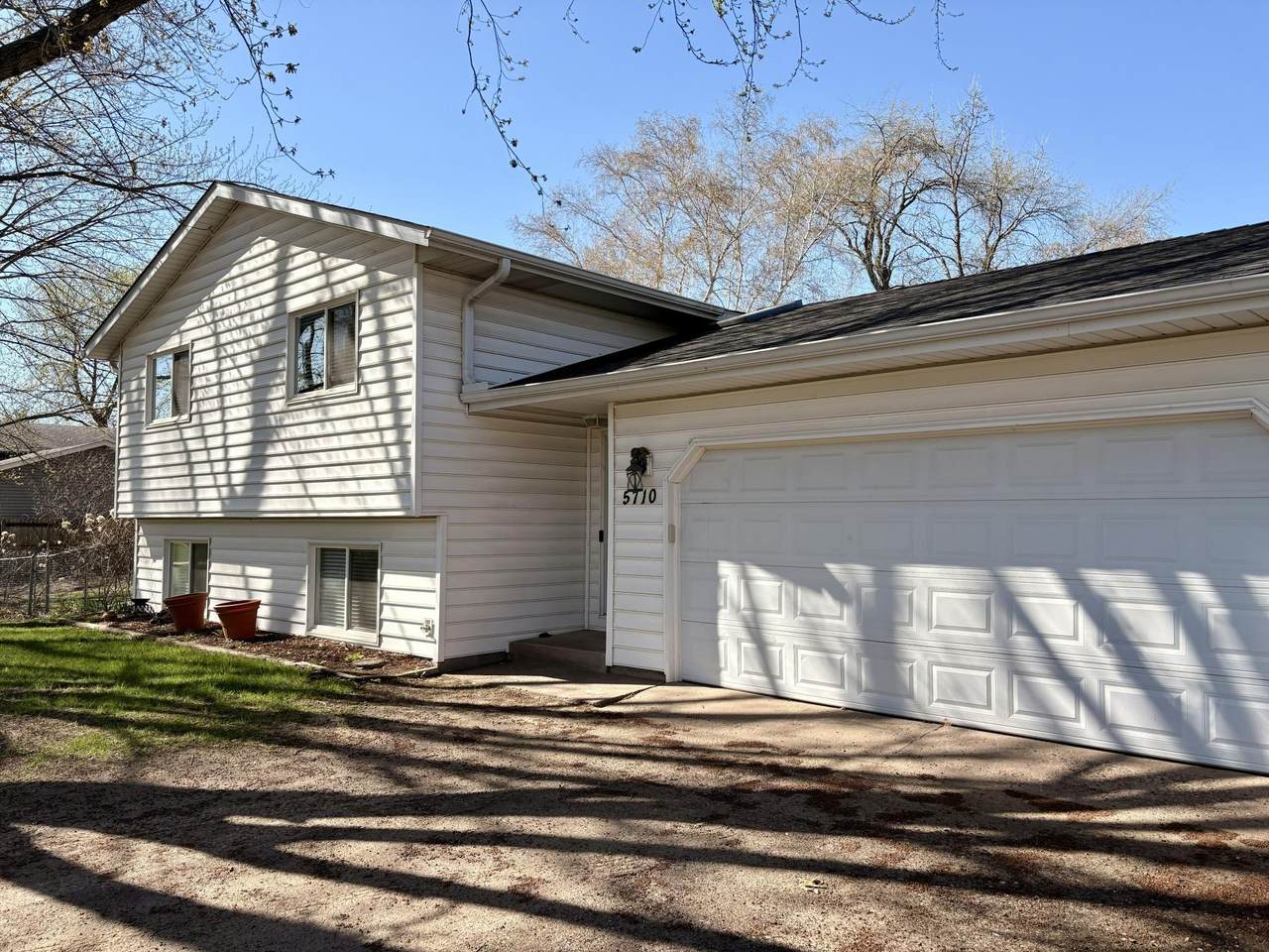 5710 314th Street - Photo 1