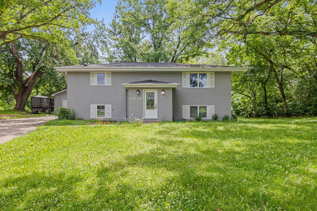 12238 Robert Trail - Photo 1