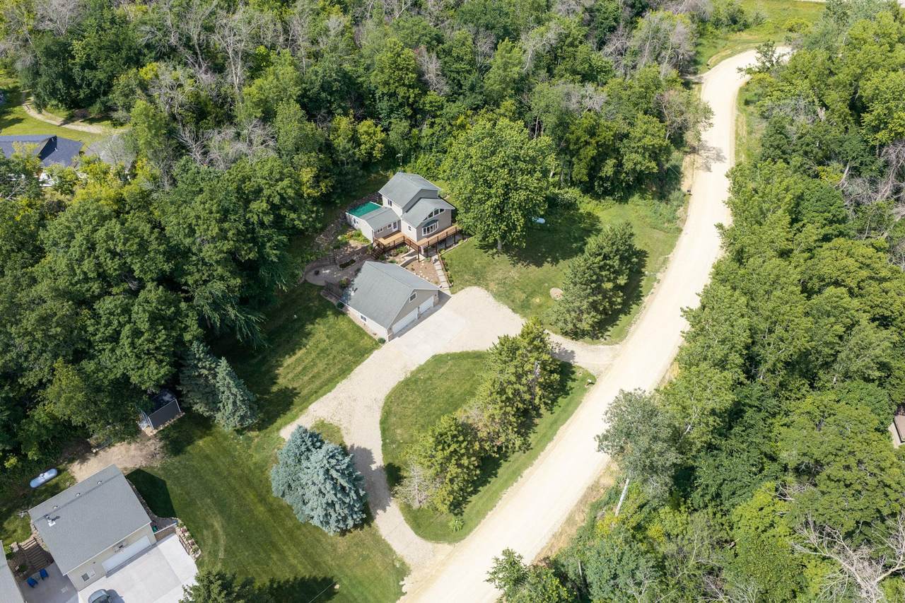 15771 Sherwood Trail - Photo 1