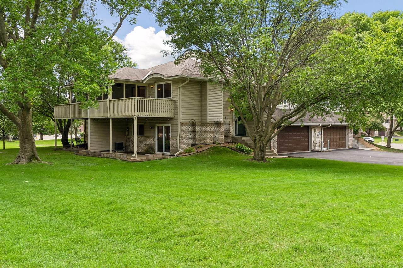 1015 Aston Circle - Photo 1