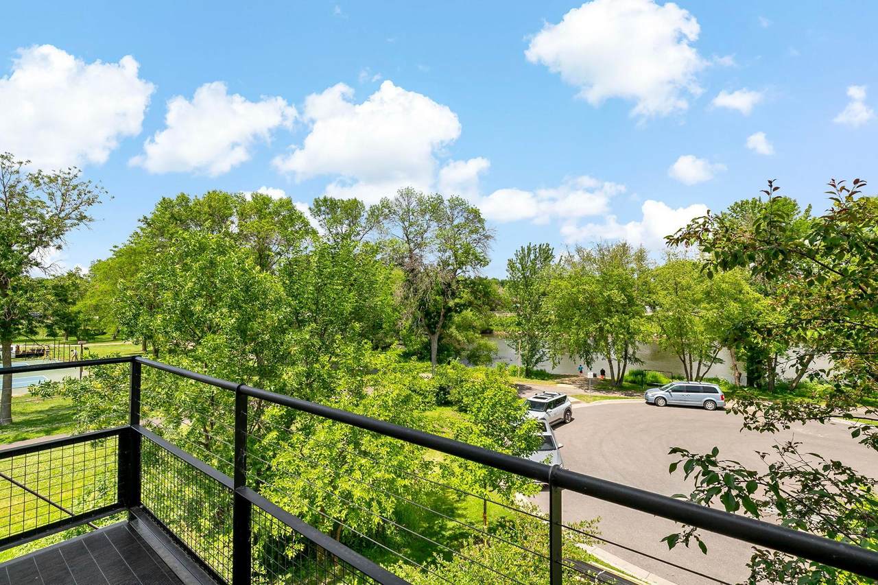 301 7th Street - Photo 1