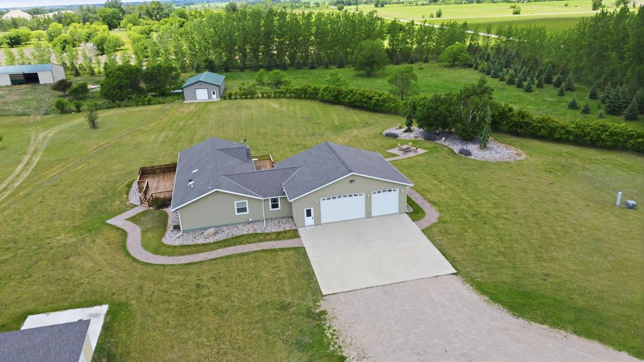 20371 180th Avenue - Photo 1