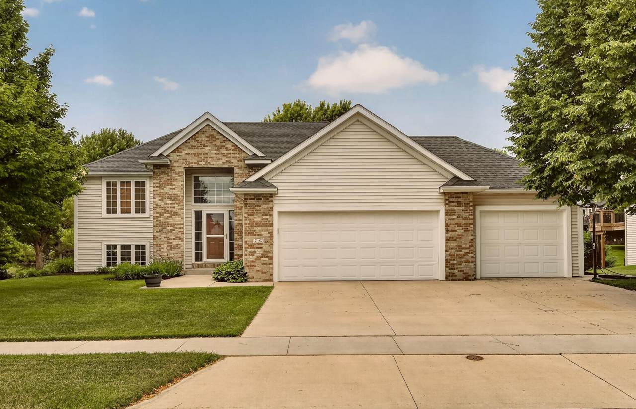 2482 Crimson Ridge Circle - Photo 1