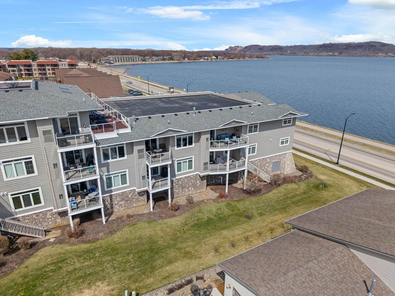 1215 Lakeshore Drive - Photo 1