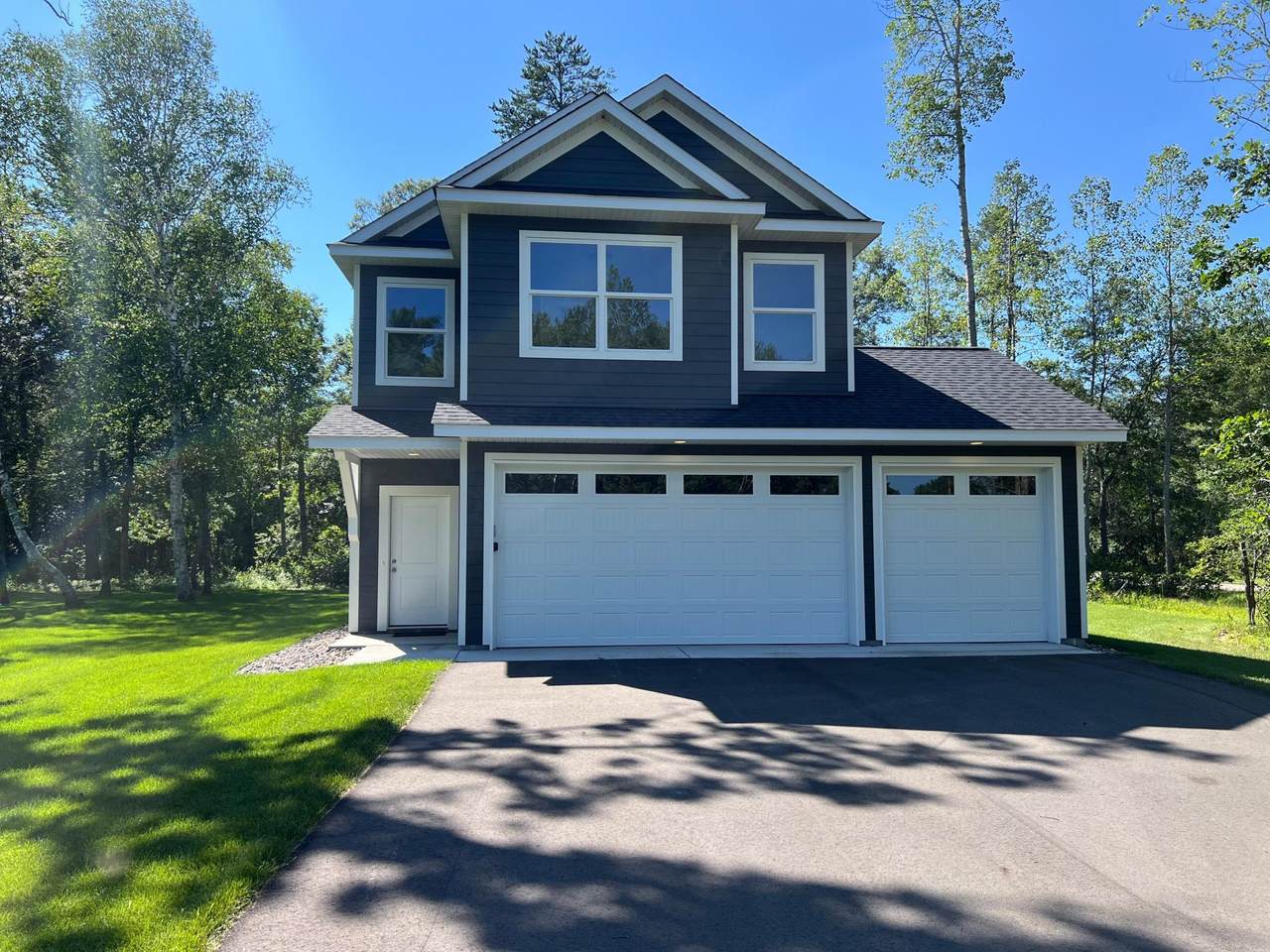 13837 Oakwood Drive - Photo 1