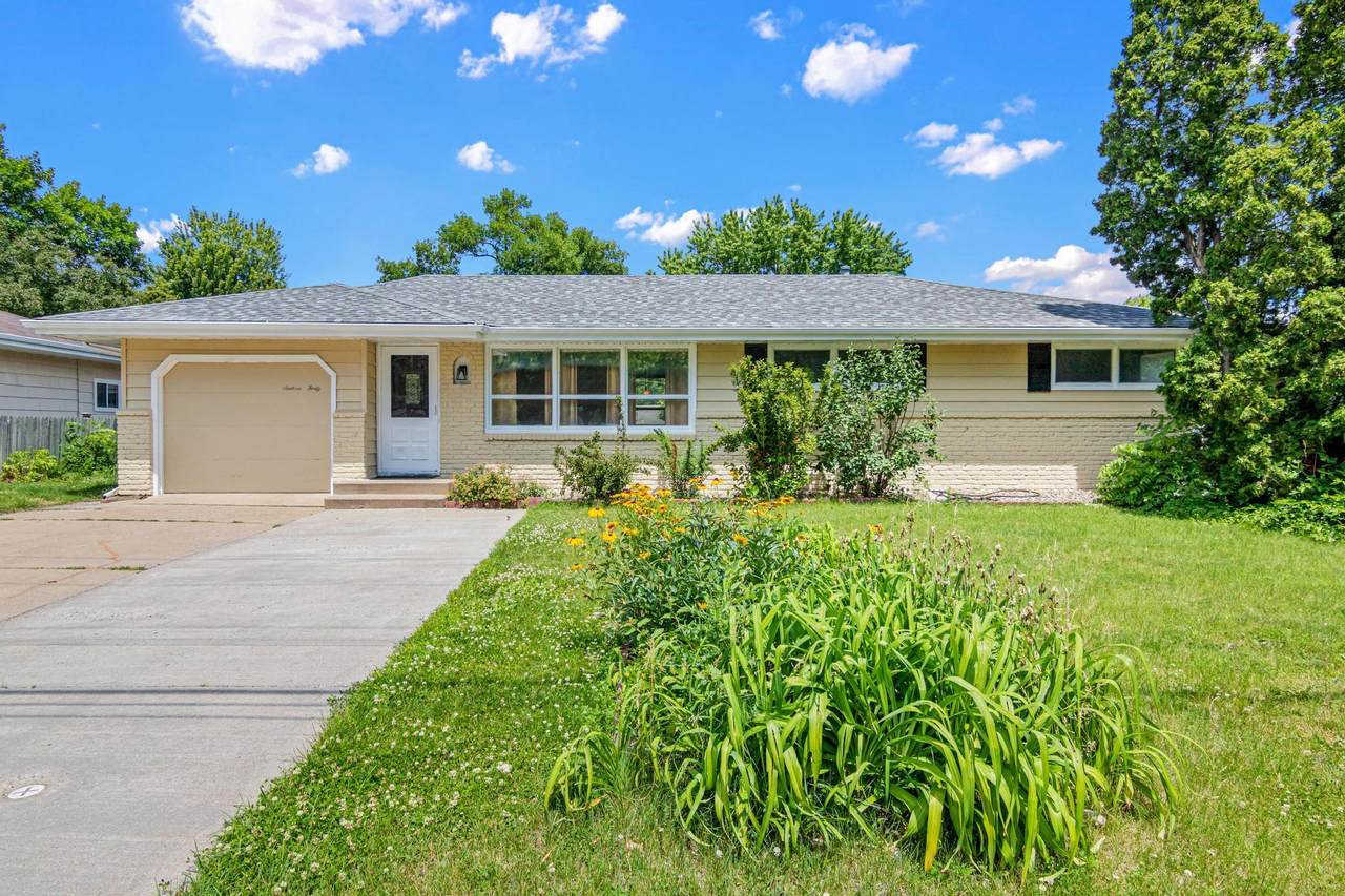 1640 7th Street - Photo 1