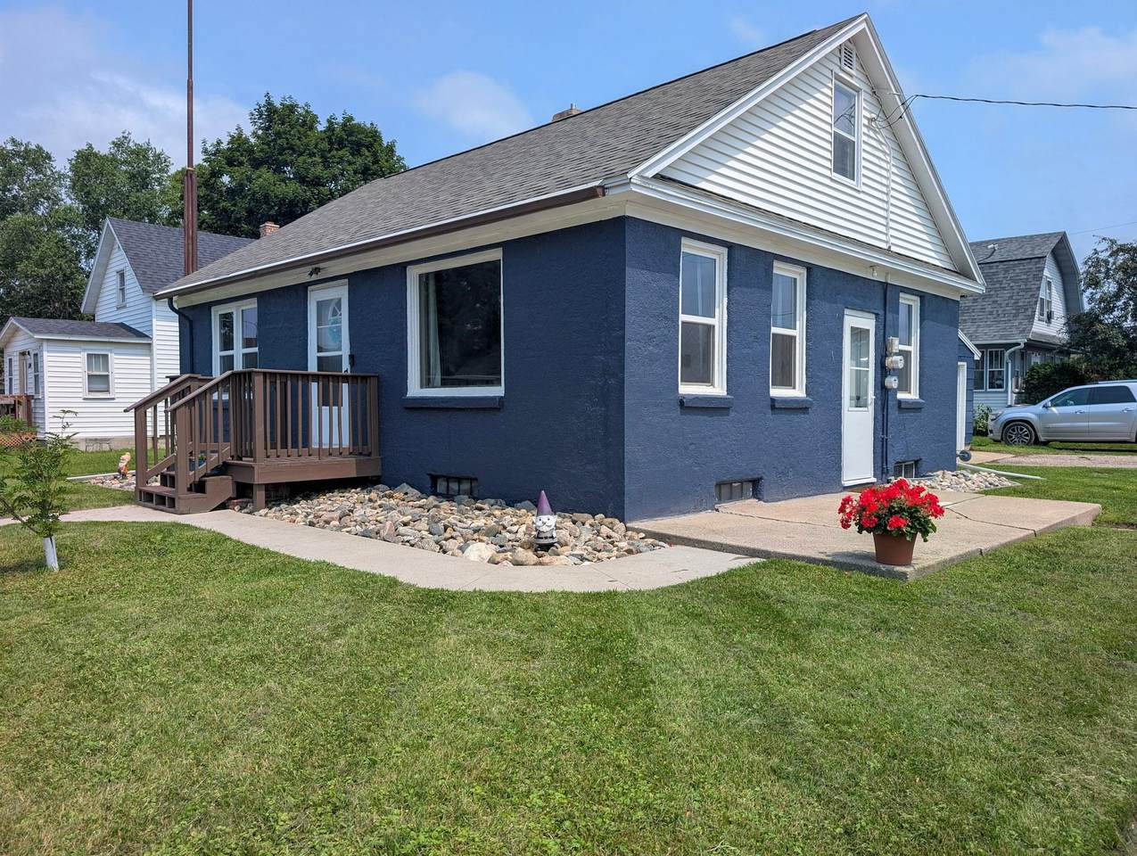 100 Walker Avenue - Photo 1