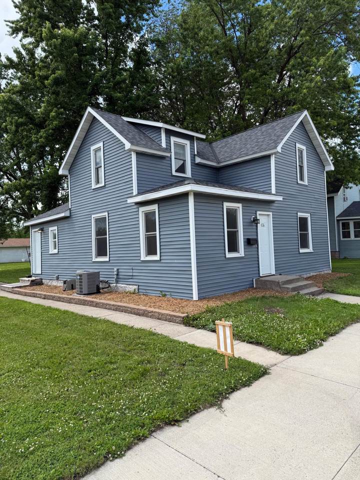 436 Adams Street - Photo 1