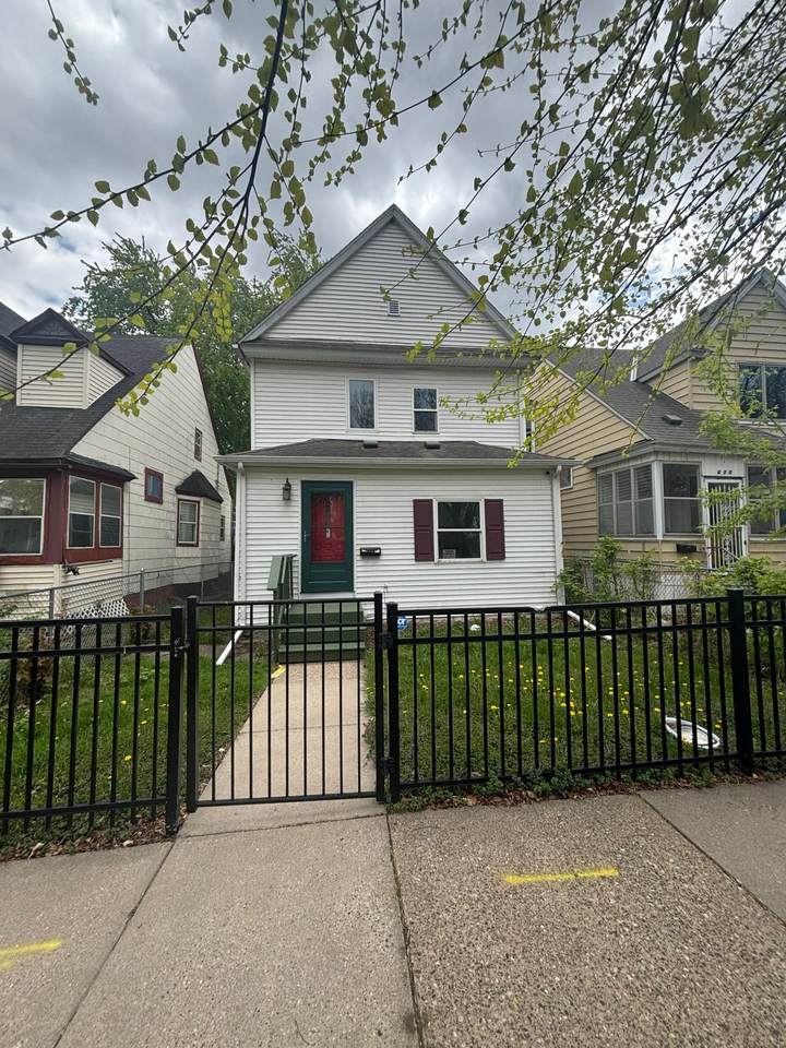 466 Edmund Avenue - Photo 1