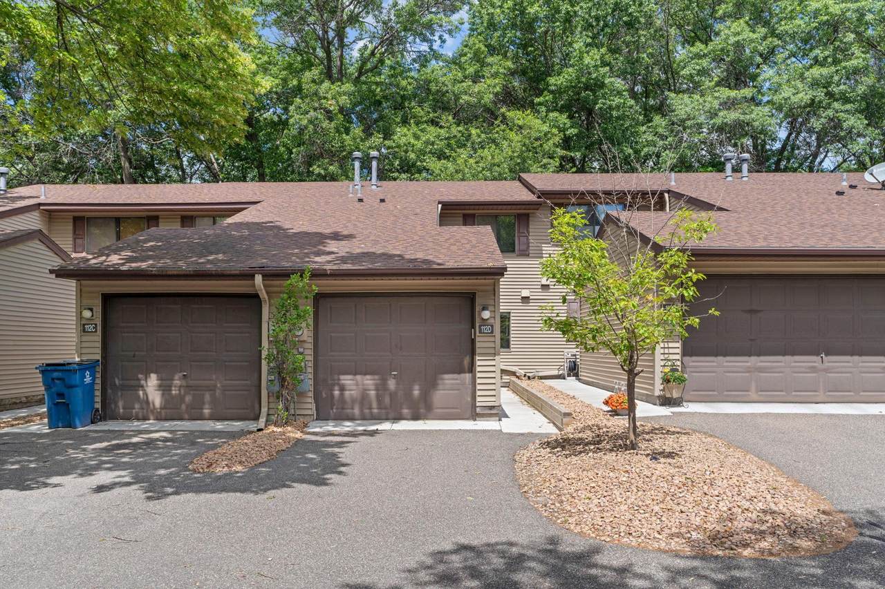 112 South Drive - Photo 1