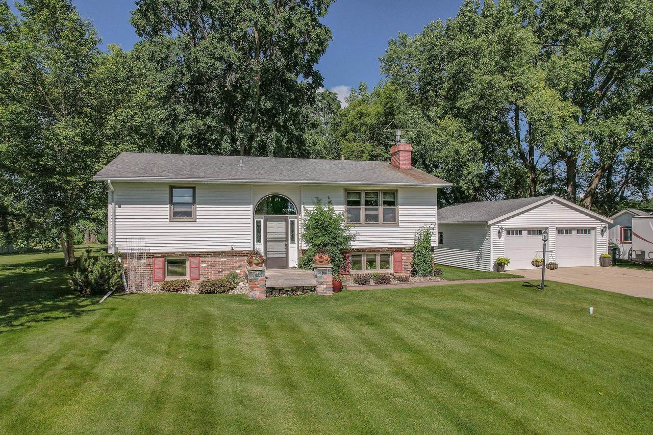 3060 30th Street - Photo 1