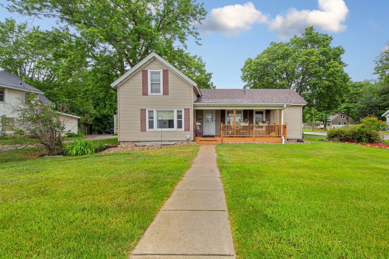 806 5th Street - Photo 1