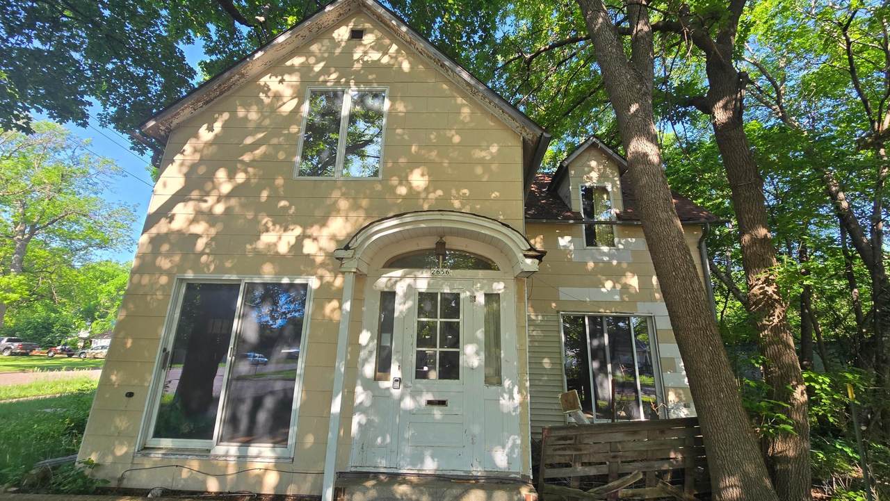 2656 Norwood Avenue - Photo 1