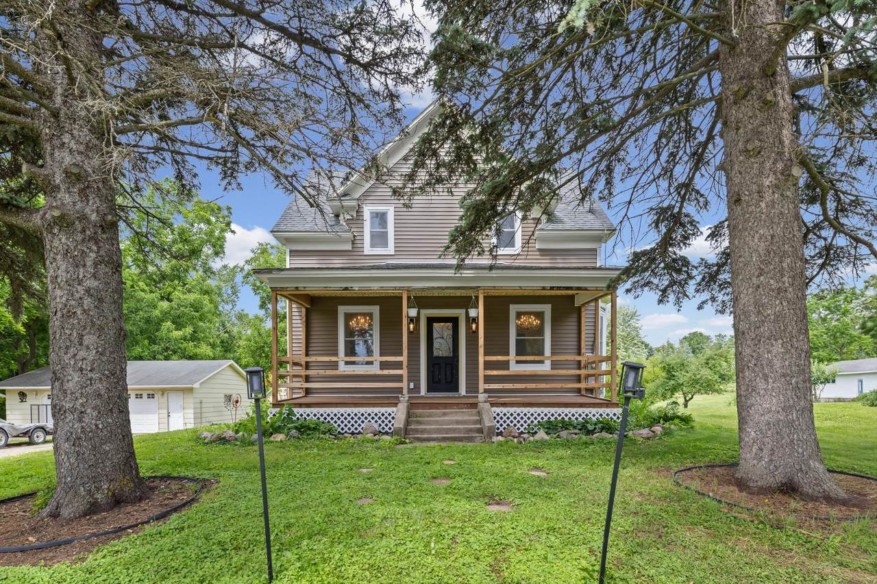 871 5th Street - Photo 1
