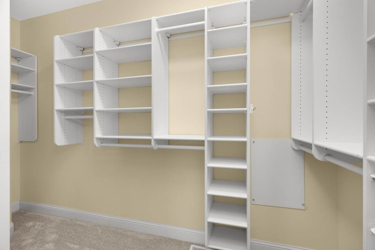 13703 47th Street - Photo 1