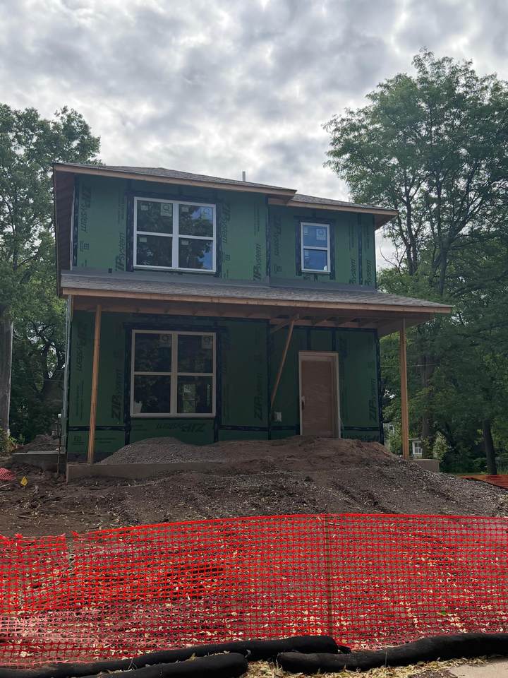 1400 Morgan Avenue - Photo 1