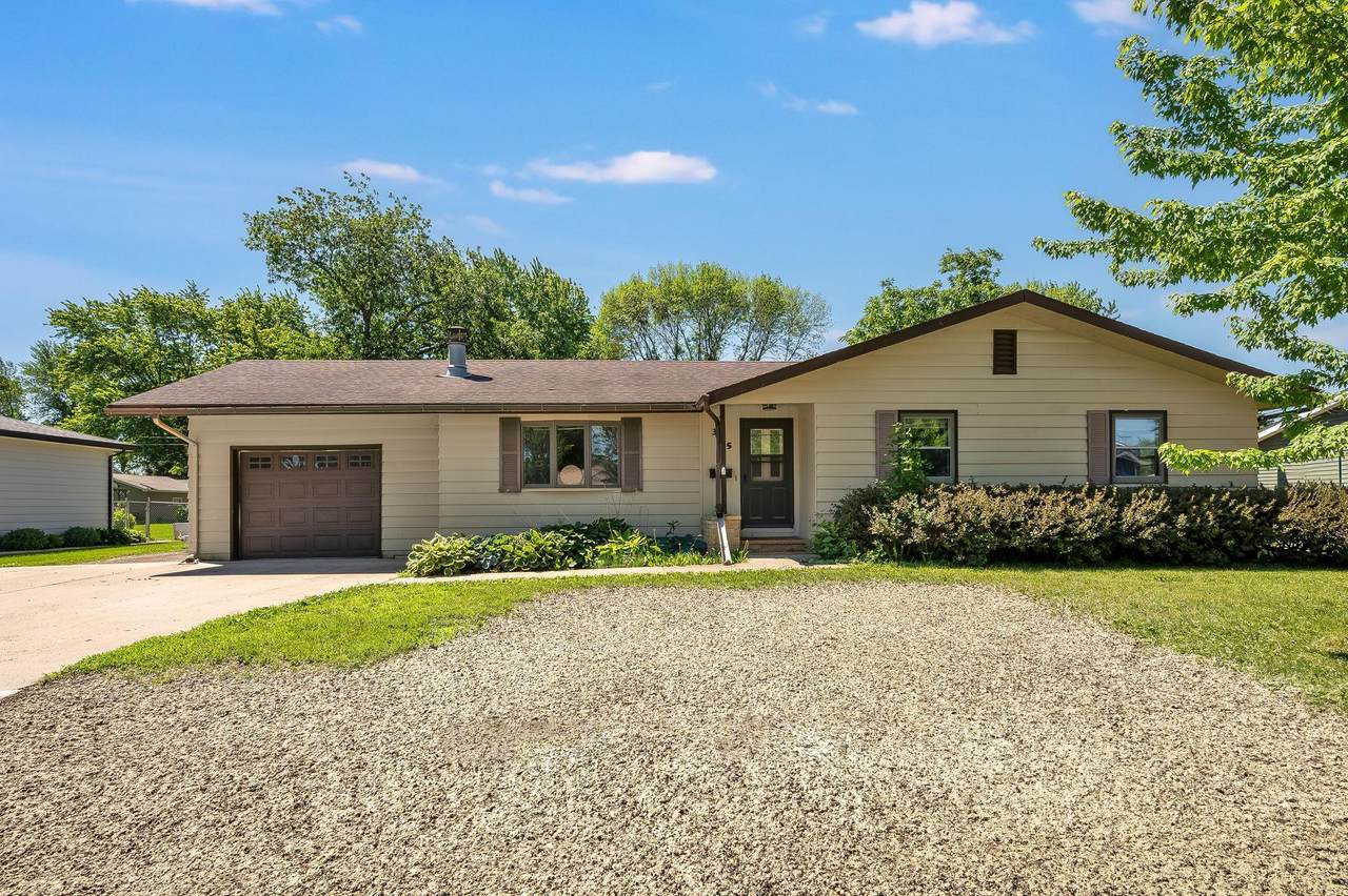 305 Maywood Avenue - Photo 1