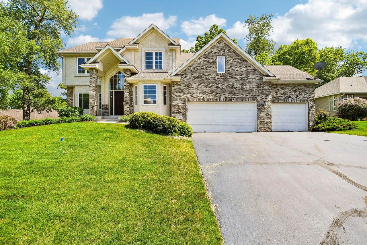 8813 Woodhill Drive - Photo 1