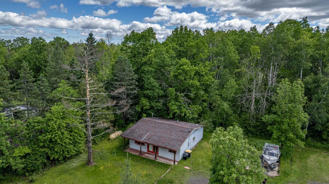 6028 State Road 35 - Photo 1