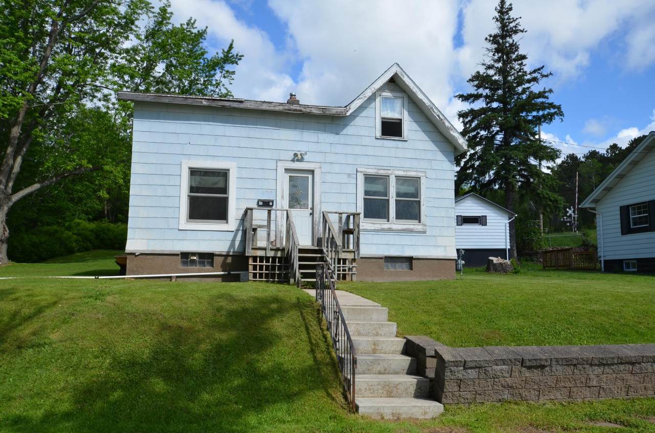 4011 9th Street - Photo 1