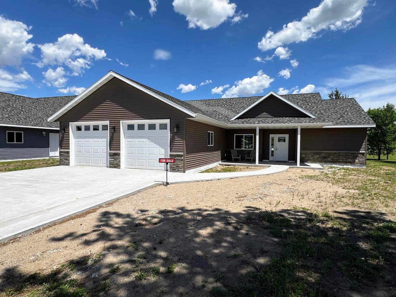 702 11th Street - Photo 1