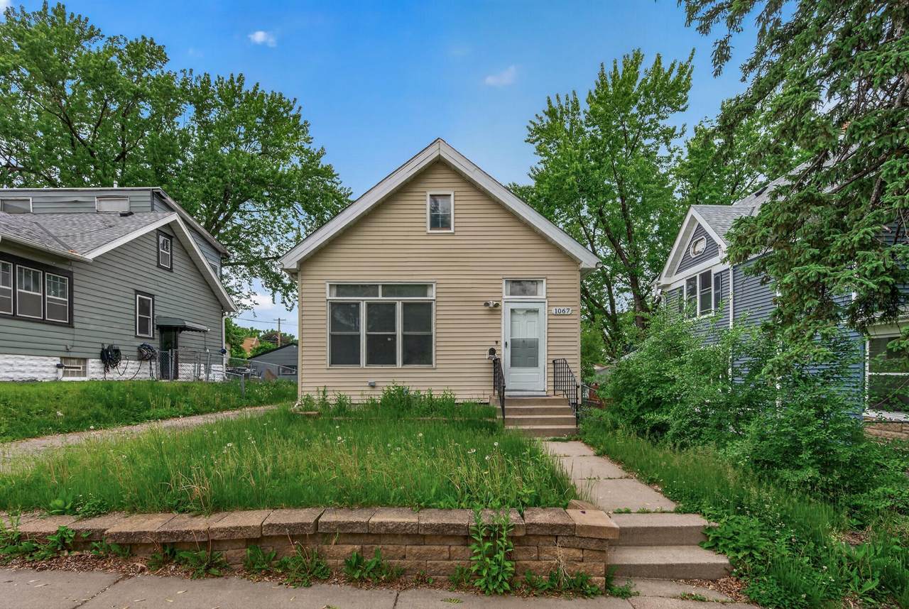 1067 Wilson Avenue - Photo 1