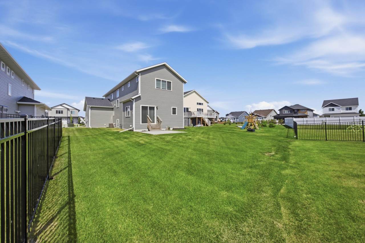 5227 11th Street - Photo 1