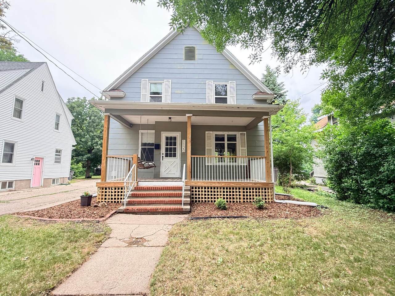1120 4th Avenue - Photo 1