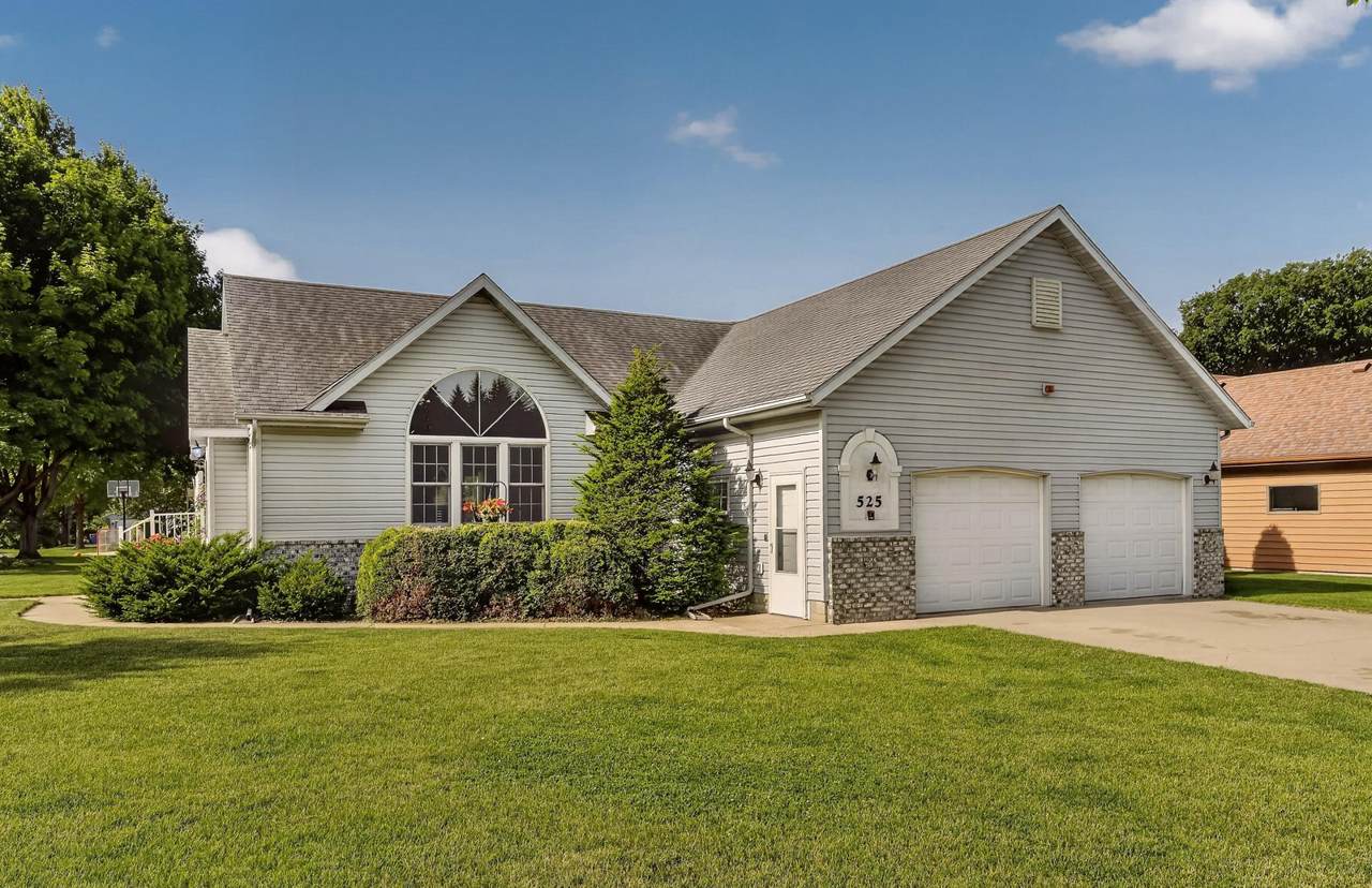 525 16th Street - Photo 1
