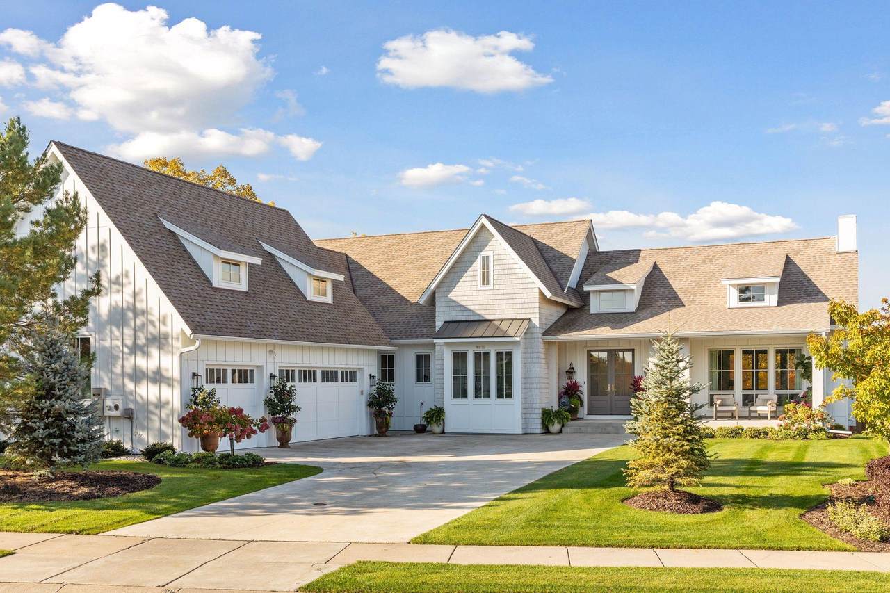 9810 Sky Lane - Photo 1