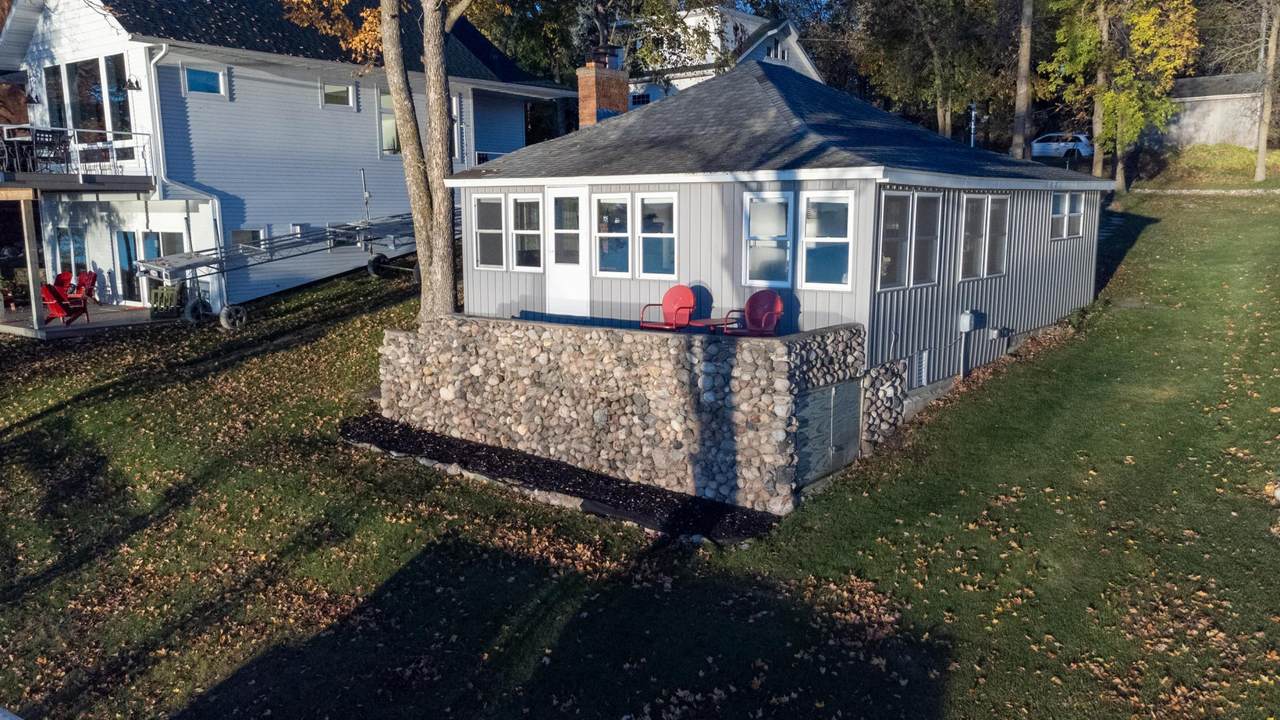 884 White Clover Beach Road - Photo 1