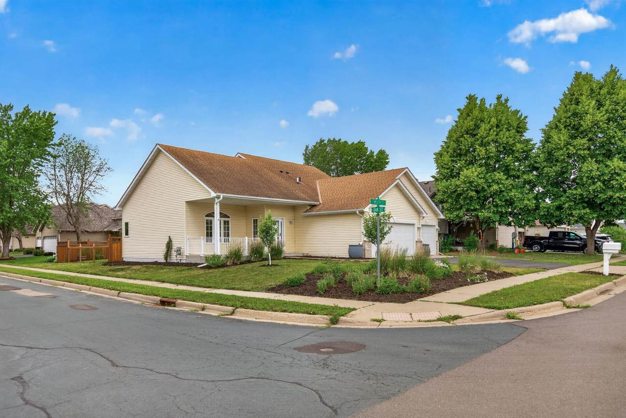 320 12th Street - Photo 1