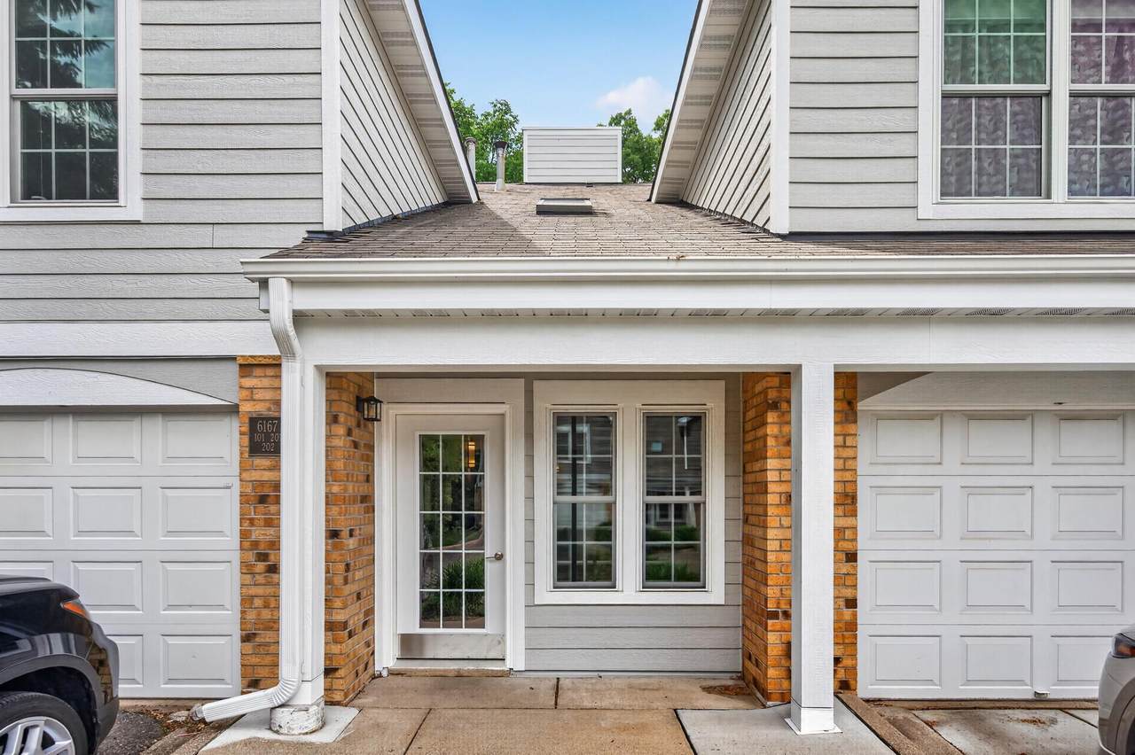 6167 Chasewood Parkway - Photo 1
