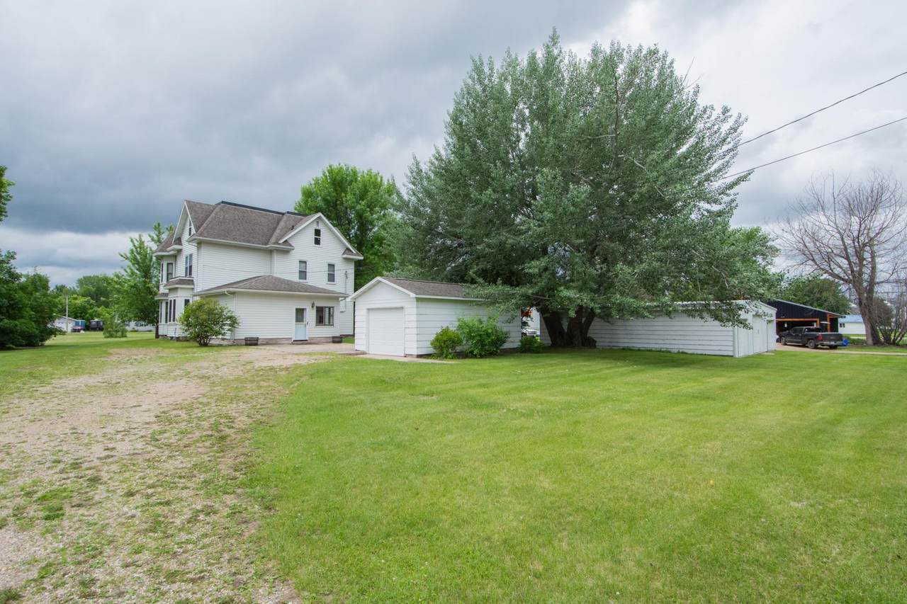 204 3rd Avenue - Photo 1