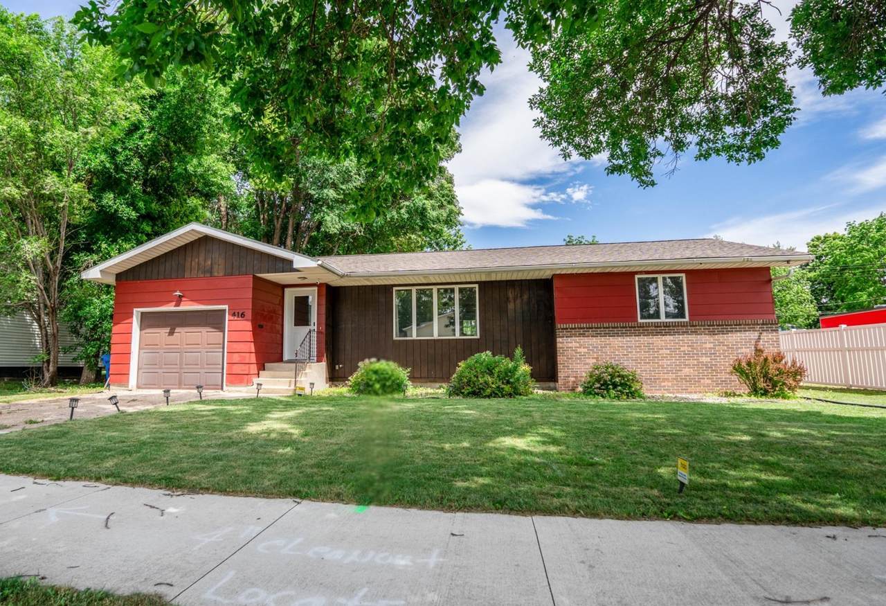416 8th Avenue - Photo 1