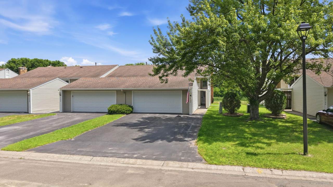 10402 Yorktown Lane - Photo 1