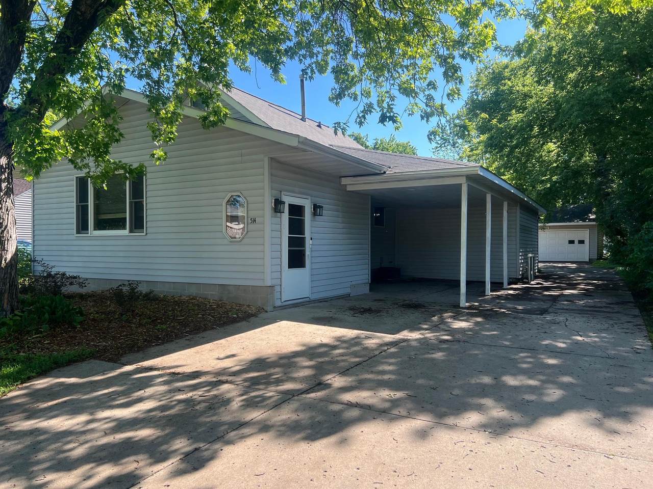 514 Swift Avenue - Photo 1