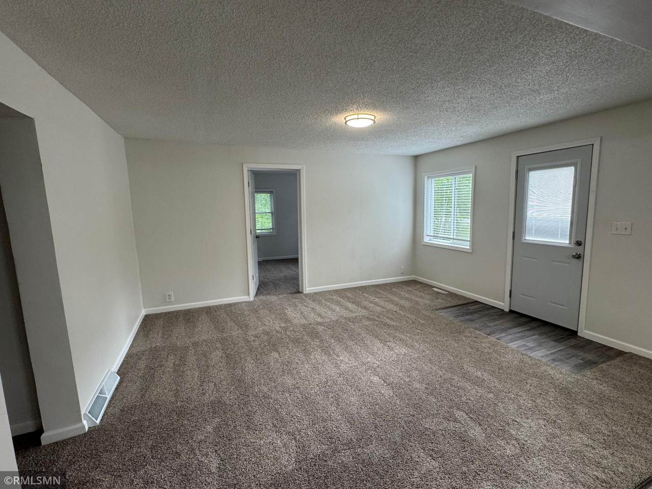 48566 Lake Avenue - Photo 1