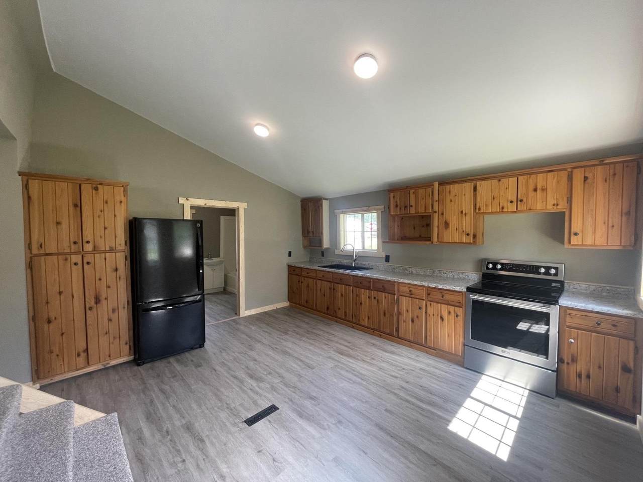 https://bt-photos.global.ssl.fastly.net/northstar/1280_boomver_1_7096633-2.jpg