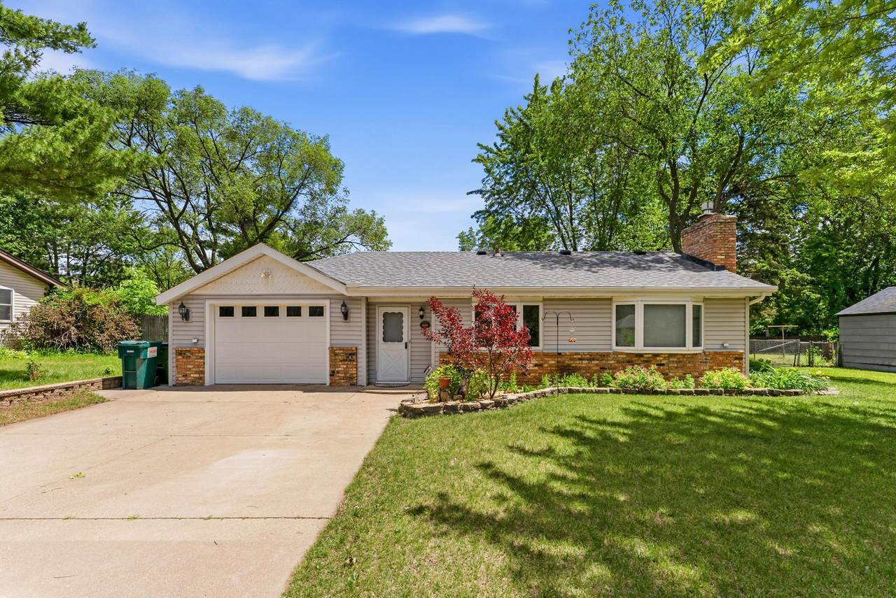 11013 6th Street - Photo 1