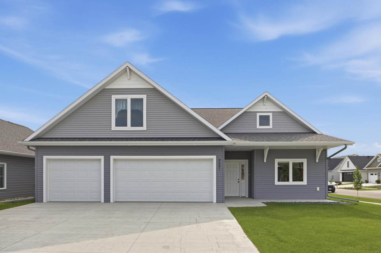 4881 Bluebell Loop - Photo 1