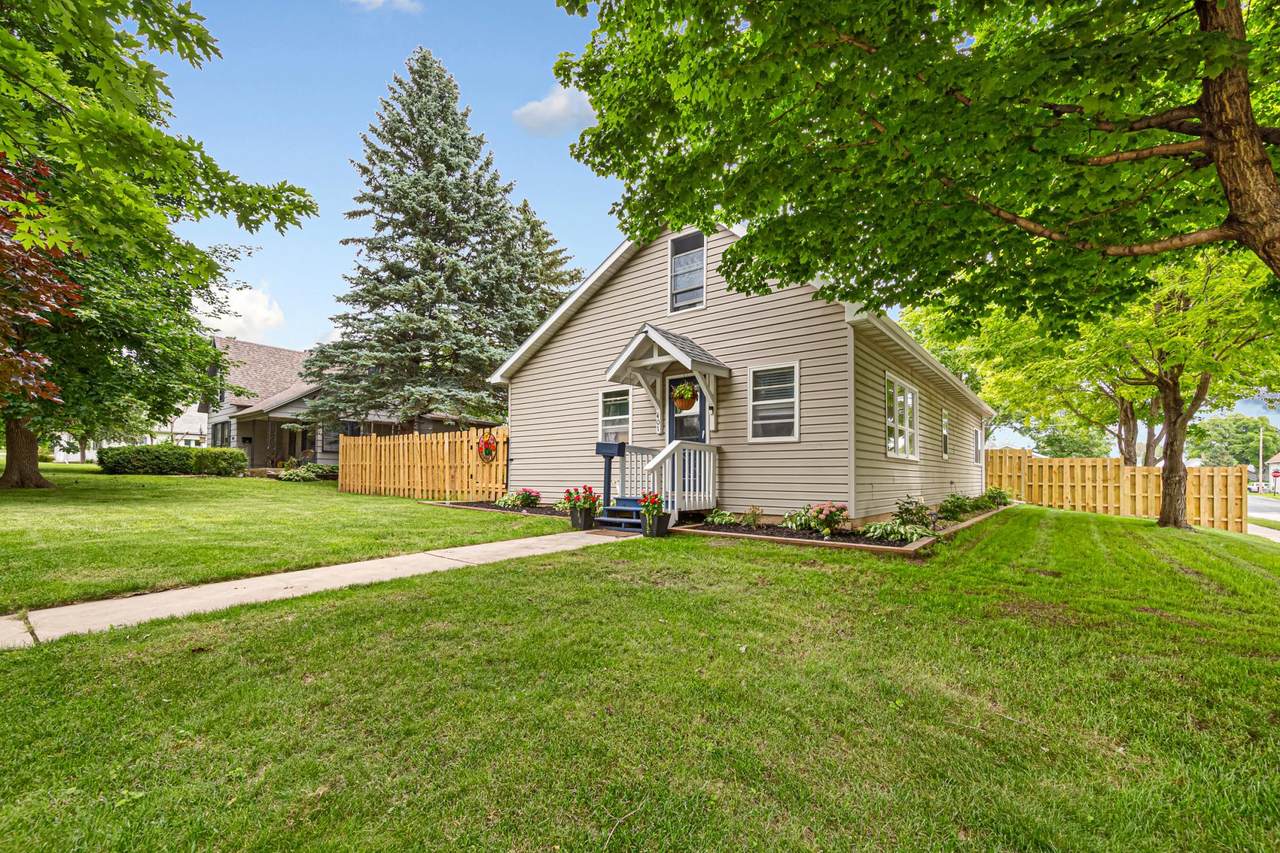 401 Section Avenue - Photo 1